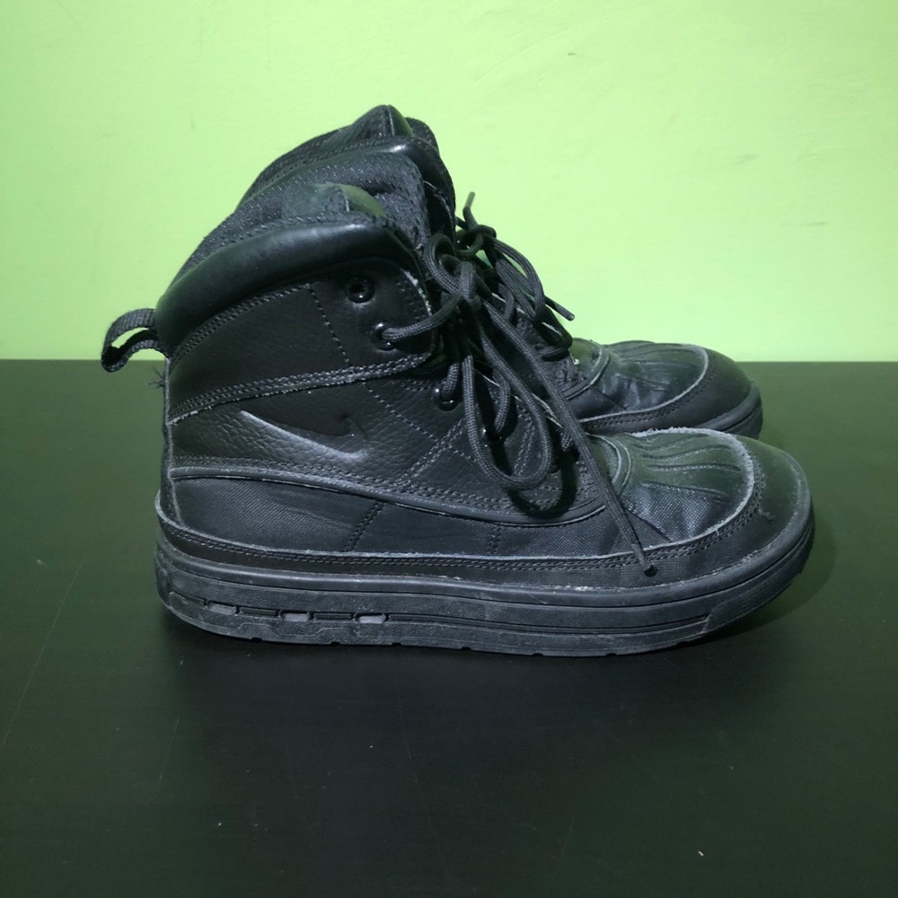 NIKE ACG WOODSIDE 2 HIGH TRIPLE BLACK PRESCHOOL HIKING RAIN WINTER BOOTS SIZE 3